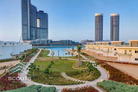 شاليه فاخر للبيع في أبراج العلمين الجديدة | 89 متر | إطلالة بحرية مباشرة | تشطيب Ultra Super Lux | جاهز للمعاينة | موقع مميز على البحر