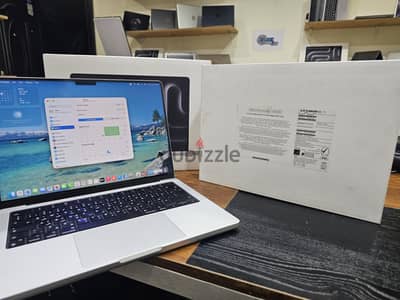 MacBook Pro M3 1tera ssd 14 inch