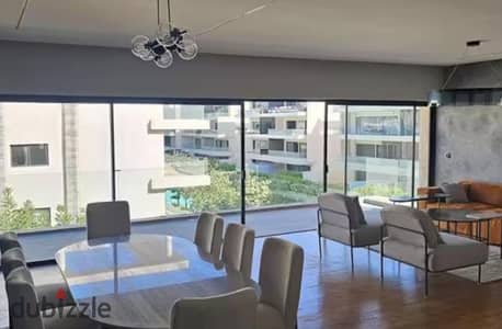 اكبر شقه دور متكرر بسعر لقطه وبموقع مميز داخل كمبندLake View Residence, New Cairo