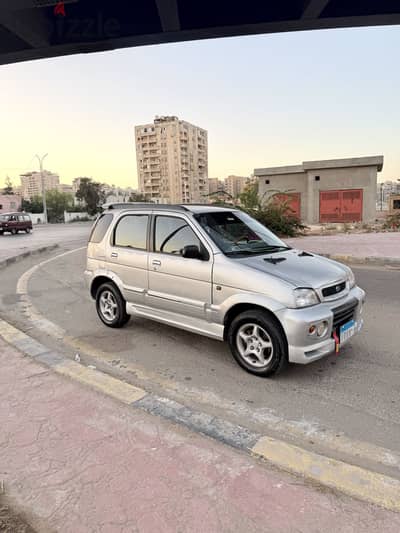 دايهاتسو تيريوس 2000