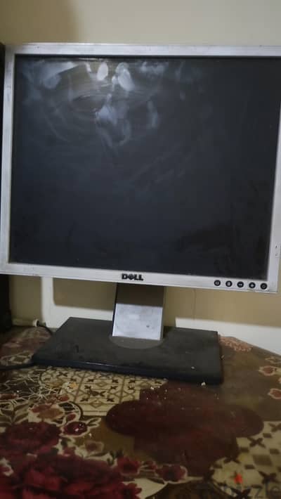 شاشة ديل ٢٤