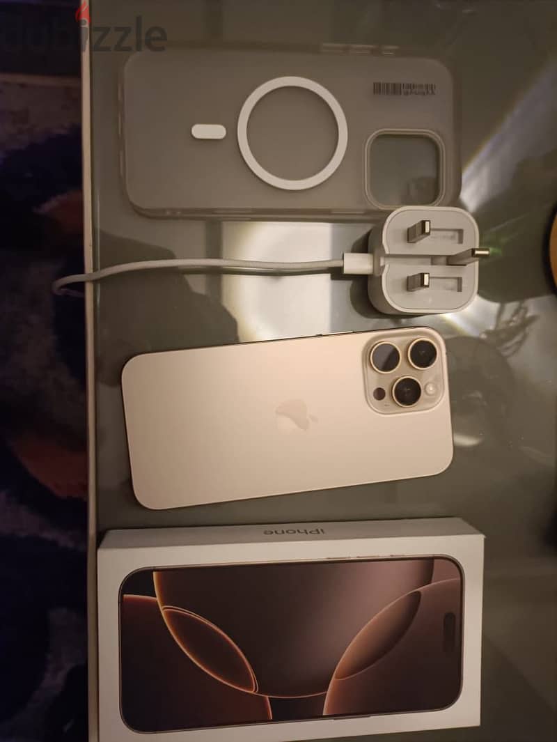 Apple - iPhone 16 Pro Max 3