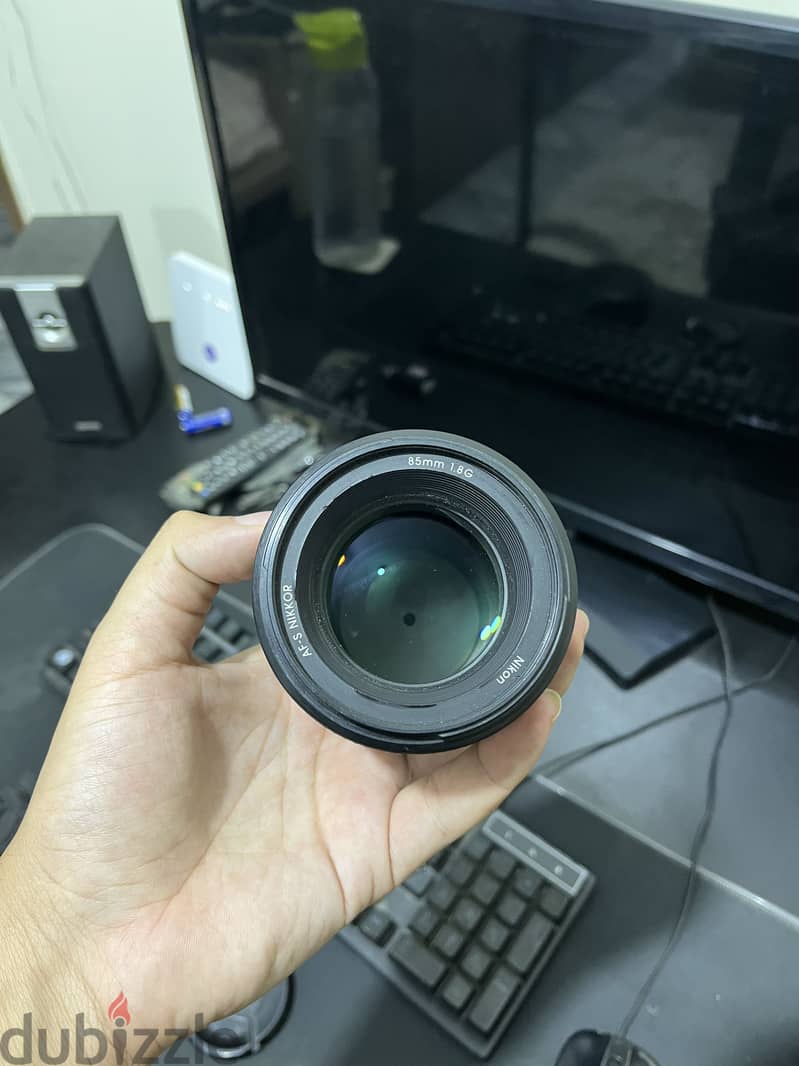 Lens Nikon 85 1.8 G 7