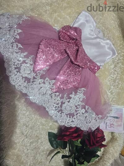 فستان السبوع الملكى