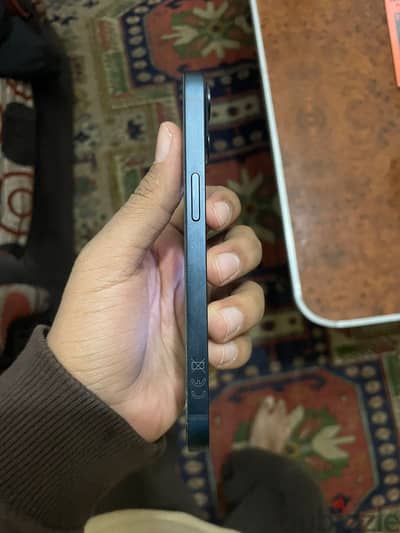 Apple - iPhone 13
