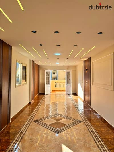 شقة للبيع فى شارع جانبى من العيسوى ٣ غرف وحمام ومطبخ ١٥٠ متر فى شارع ٥٦ اول ميامى بين العيسوى و جمال عبد الناصر