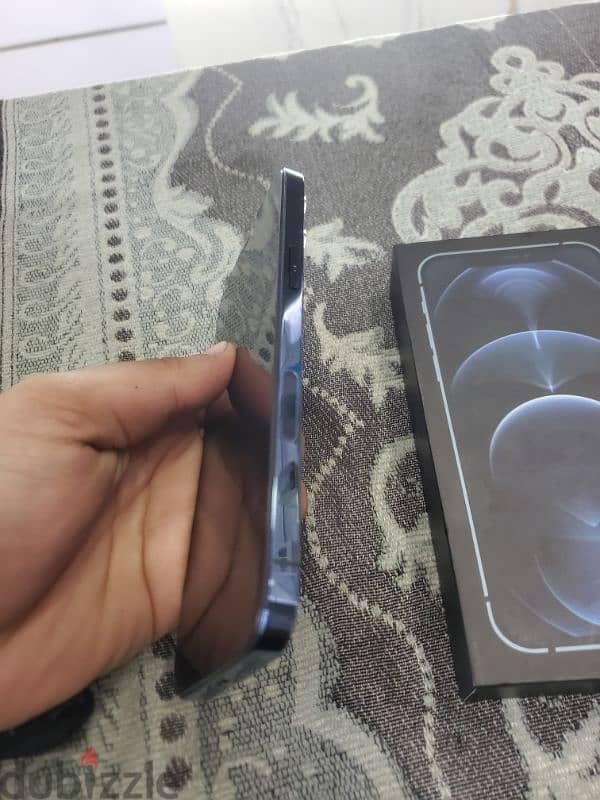iphon 12 pro max 4