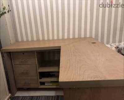 مكتب زاويه حرف L ووحده ادراج