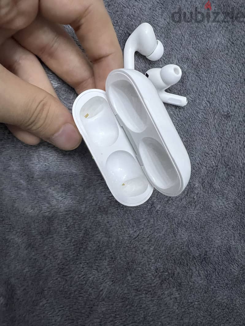 Apple AirPods Pro 2 1