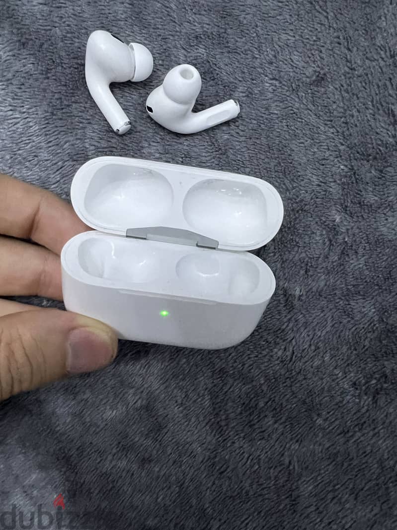 Apple AirPods Pro 2 2