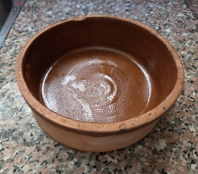 طواجن فخار  مستعملة