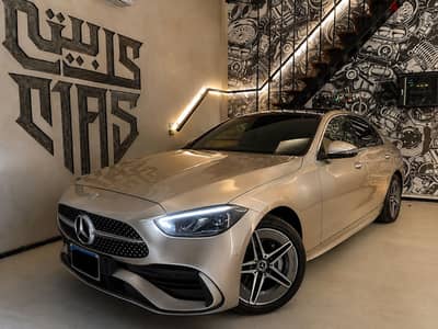Mercedes-Benz C180 2022 AMG Wakel