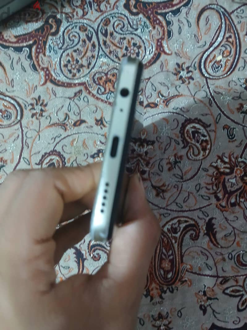 فيفو y16 للبيع استعامل بيتي قول سعرك ومش هنختلف 1