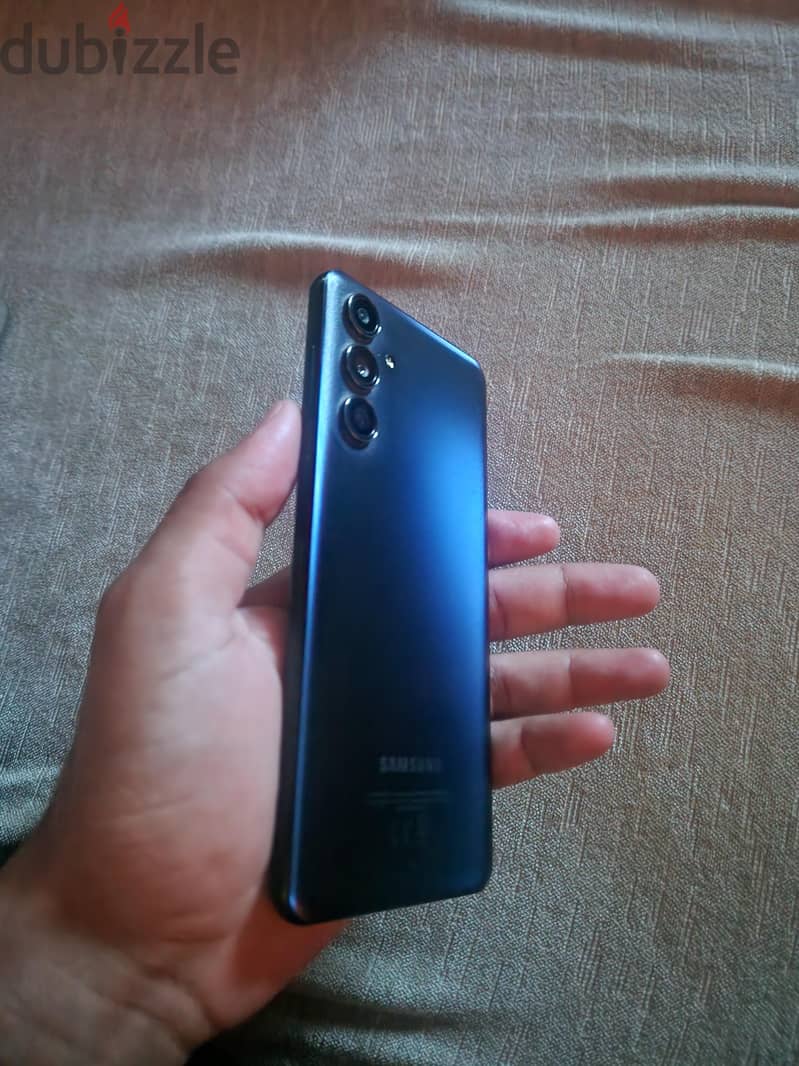 Samsung M55 2
