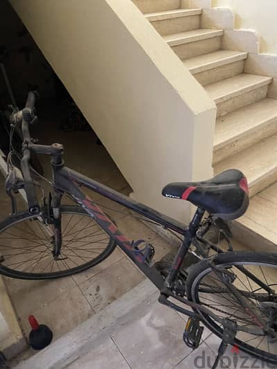 عجله viva tour hybrid