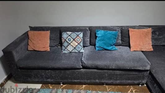 كنبة حرف ال L ومعاها كنبة فوتيه