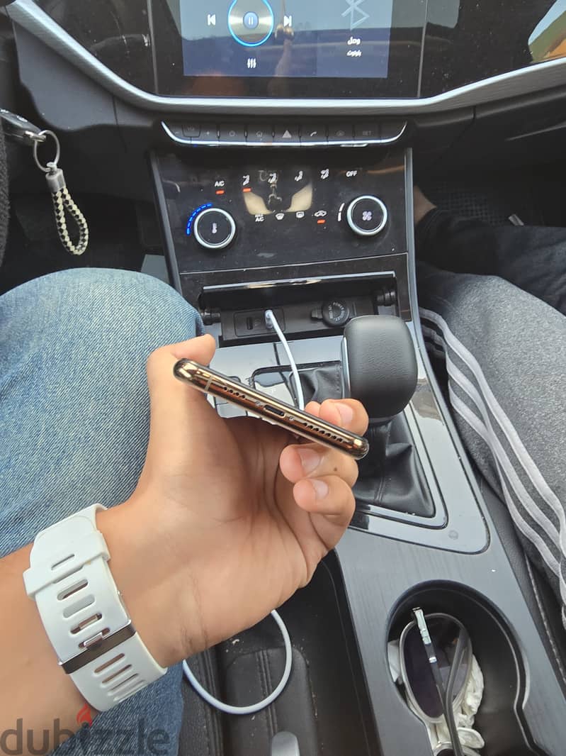 Apple - iPhone XS Max 3