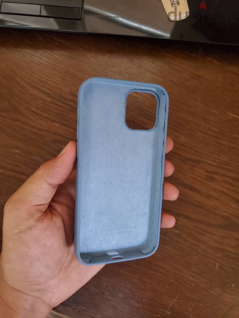 iPhone 12 pro covers 5