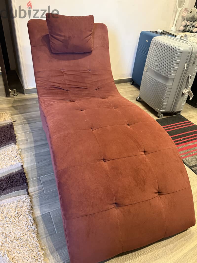 Love seat 1
