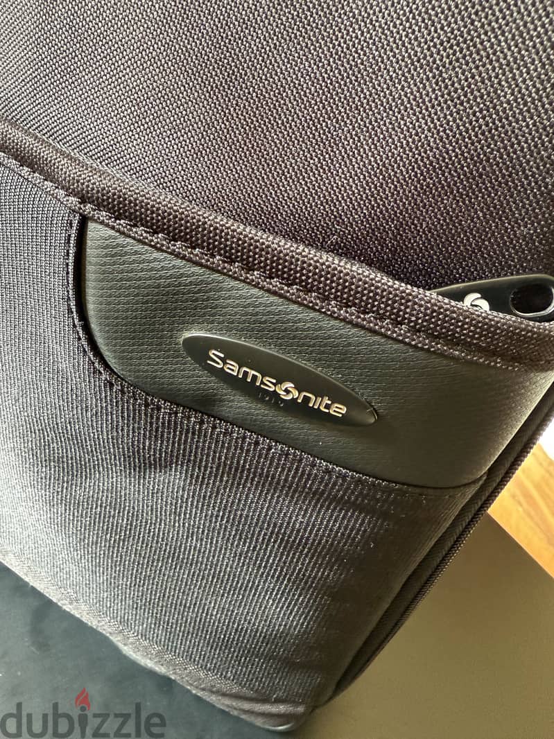 Samsonite bag 8