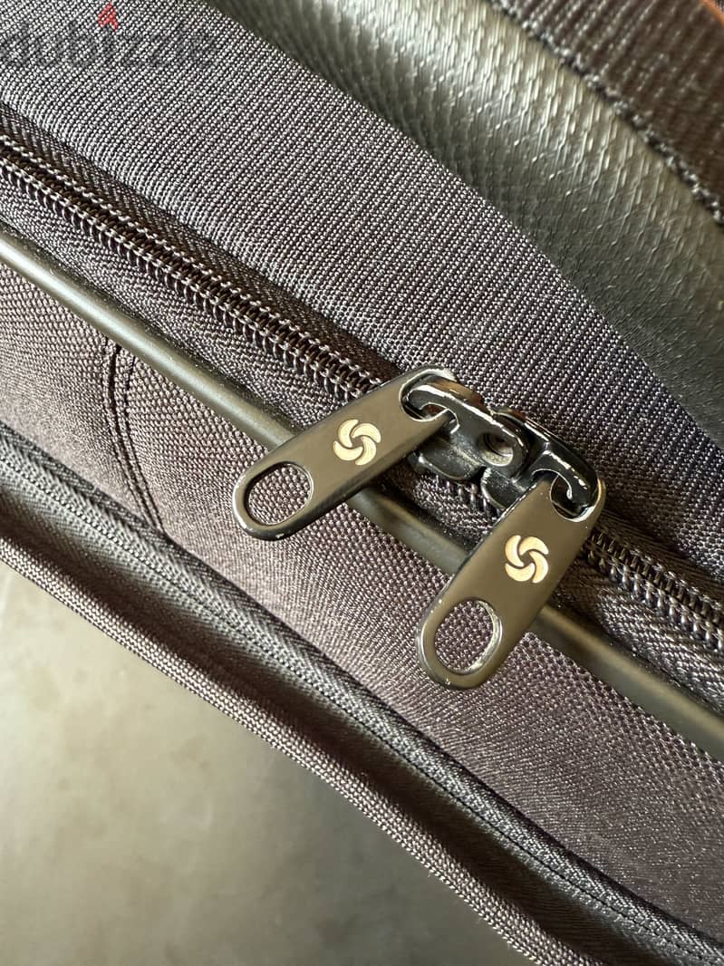 Samsonite bag 9