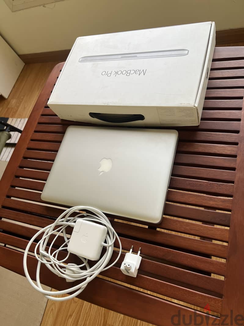 Mcbook pro. 13 inch 2
