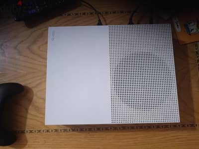 XBOX ONE S 1TB