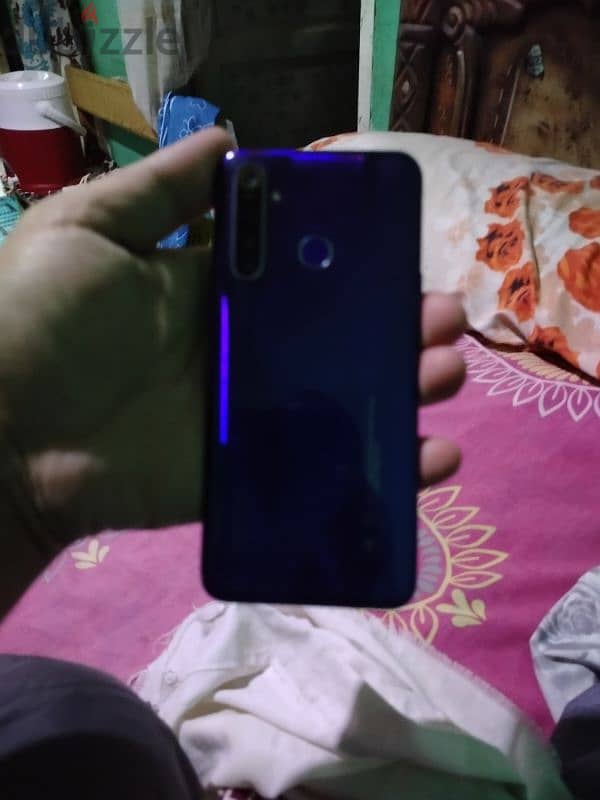 Realme 5 pro  4 128 zero  7