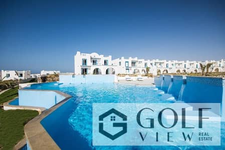 For a quick sale: 92-square-meter chalet in Mountain View, Ras Al-Hikma—prime location with a stunning view of the sea and the villas; low total contr