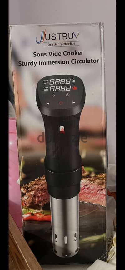 Sous vide cooker