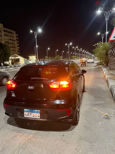 Kia Rio (4) 2015
