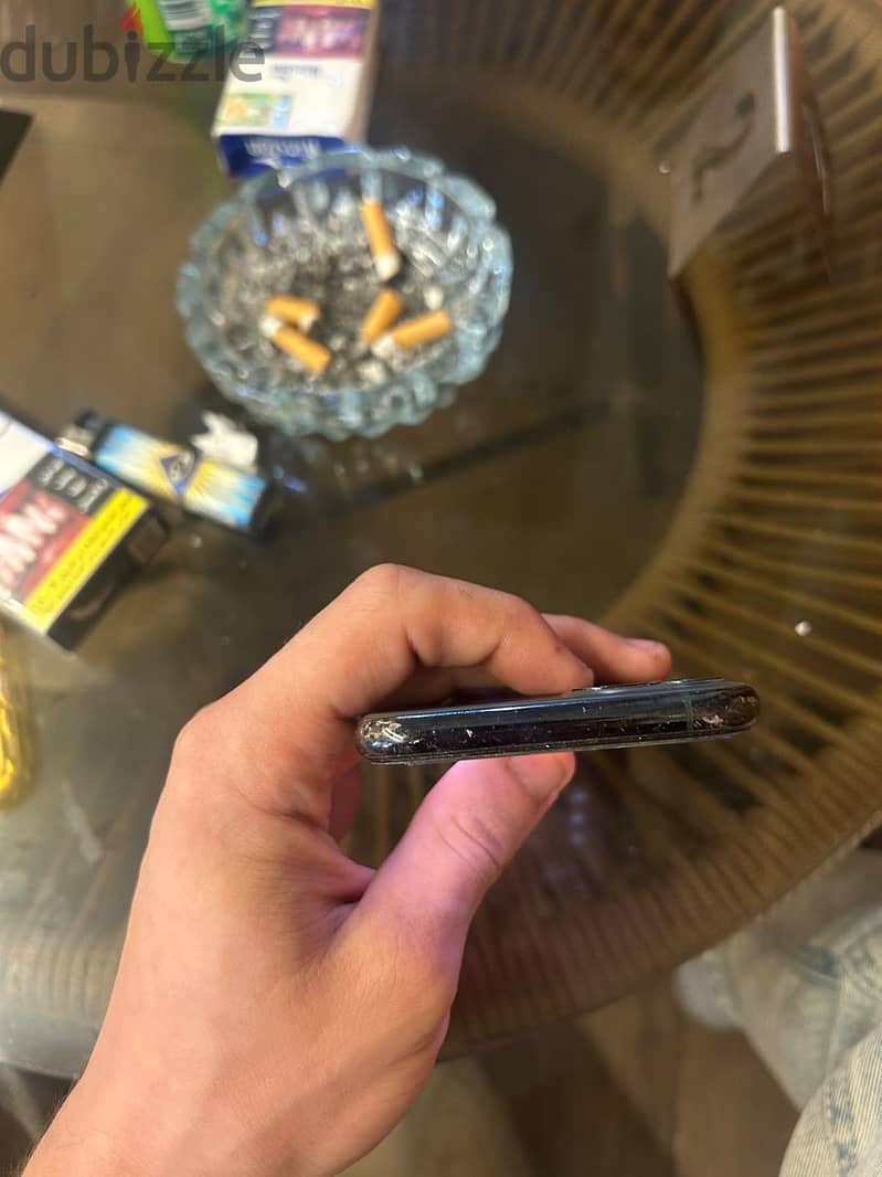 Apple - iPhone 11 Pro Max 3