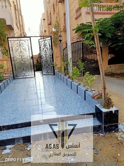 Basement office for rent in Al Yasmin Villas near North and South 90th and services