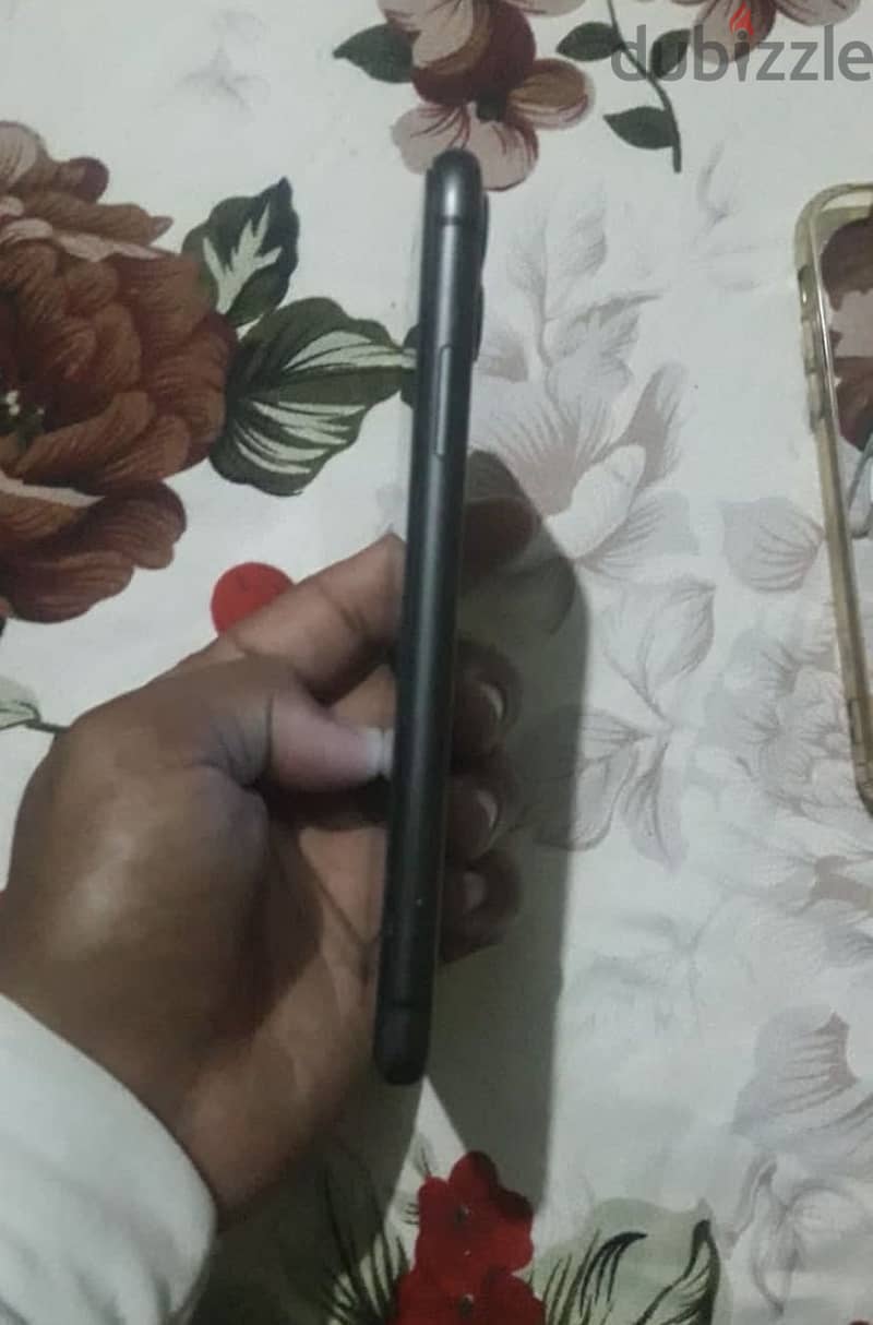 iPhone 11 2