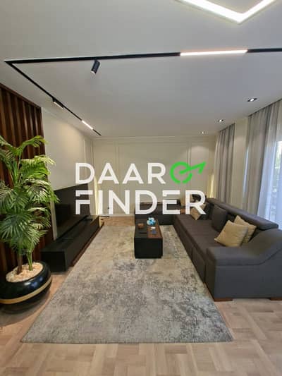 استمتع بأسلوب حياة راقٍ داخل **كمبوند كارما ريزيدنس (Karma Residence)** بمدينة الشيخ زايد، مع هذه الشقة المفروشة بالكامل، التي تجمع بين المساحة المميز