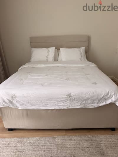 Bed 160cm