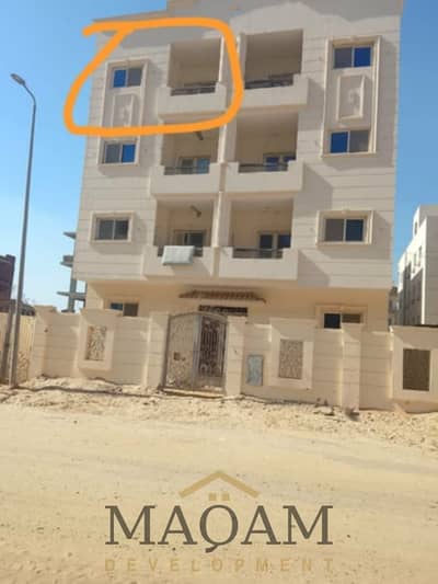 Apartment for sale in New Narges, New Cairo (Fifth Settlement); directly accessible from Gamal Abdel Nasser Axis. Immediate handover, with utility met