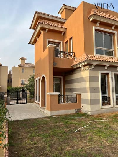 Fully Finished Twin House for Sale in 6th of October Nyoum October Compound