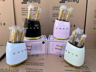 طقم سكاكين SMEG 6 قطع بالاستند