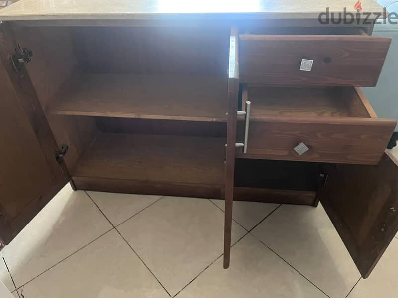 kitchen base unit with worktop 1
