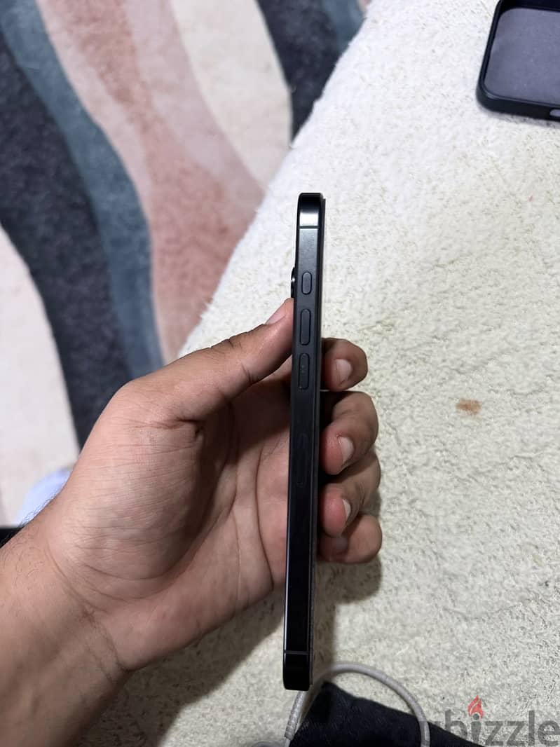 Apple - iPhone 16 Pro Max 4