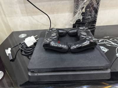 PS4 slim with 2 Joysticks