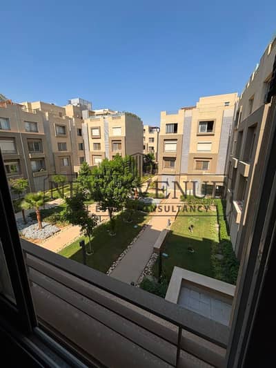 شقة تشطيب سوبر لوكس بالمطبخ و التكييفات فى Village avenue palm hills بجوار واتر واى و O1 و Cloud9 و الرحاب على محور محمد نجيب