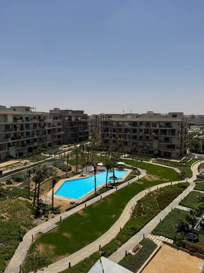 بنتهاوس مميز متشطب و مفروش بالكامل ٥ غرف اطلاله مميزه لاندسكيب فى كمبوند سوديك Villette V residence