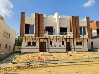 Standalone Villa for Sale in a Prime Location  Pool View and Double View - Ready to move - Bahary - Down Payment with Installments - in azzar 2