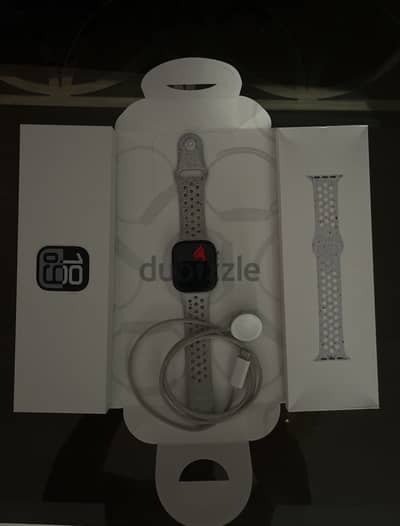Apple Watch Series 10 GPS 46mm Silver Starlight Sport Band