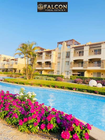 Chalet for sale at Blue Blue with  cash discount and a stunning sea view. It is situated in a prime location in Ain Sokhna, near La Vista Ain Sok
