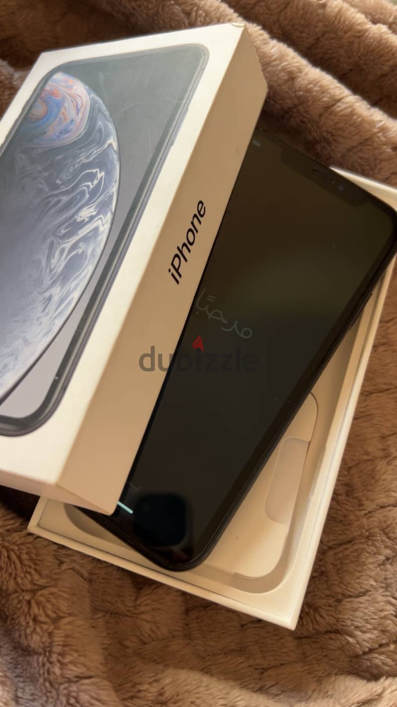 Apple - iPhone XR 1
