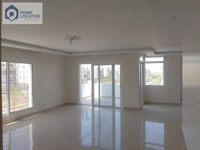 For rent in Hyde Park, New Cairo (Fifth Settlement), near the Middle Ring Road; prime location within the compound.