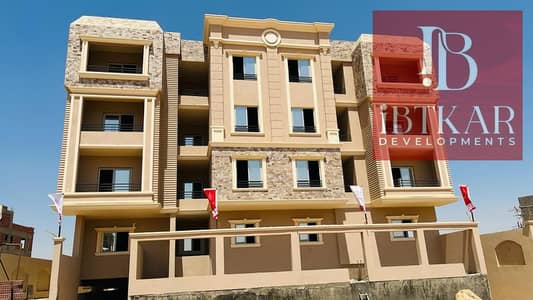 208 sqm apartment with a private garden, ready for immediate handover—direct from the owner.